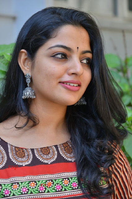 Malayalam Beauty Nikhila Vimal Latest Cute Image Gallery 51